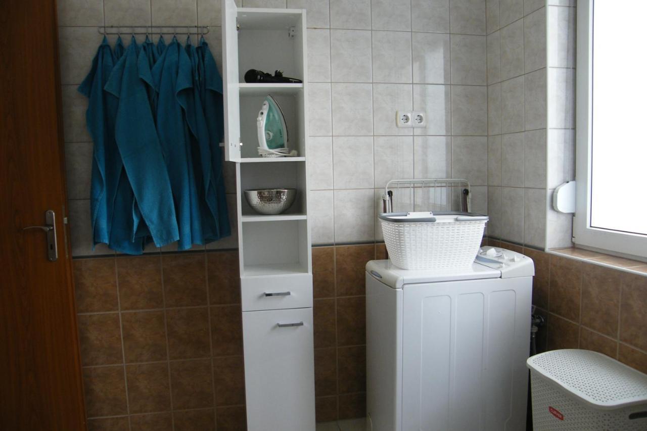 Happy Apartman Hajduszoboszlo Exterior photo