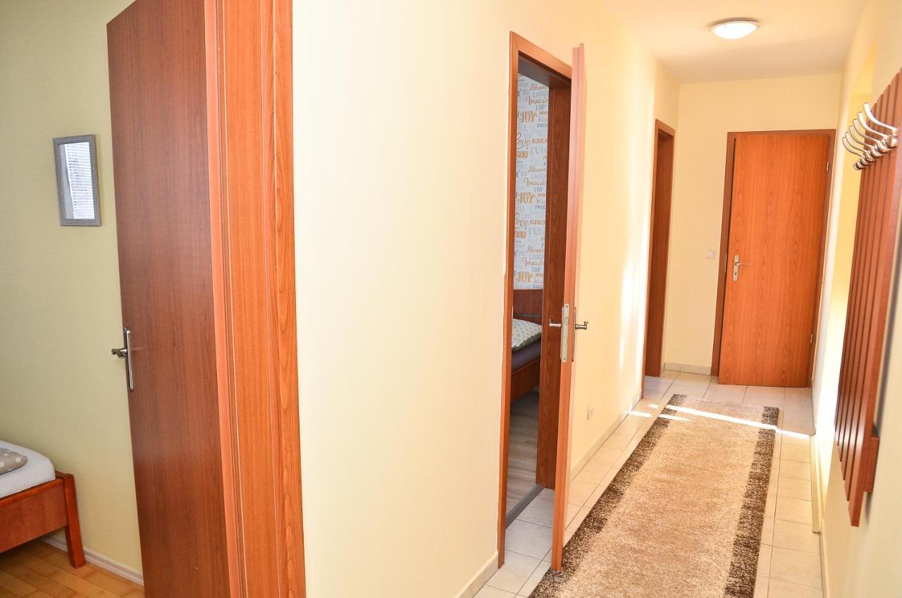 Happy Apartman Hajduszoboszlo Exterior photo